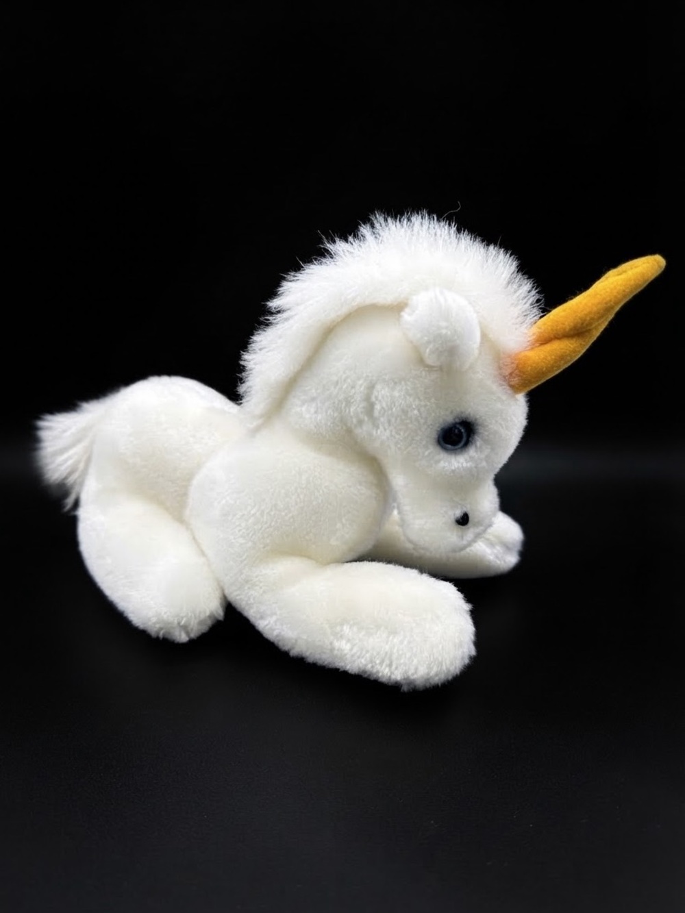 Vintage 1979 R. Dakin & Co. White Unicorn Plush Stuffed Animal Yellow/Gold Horn